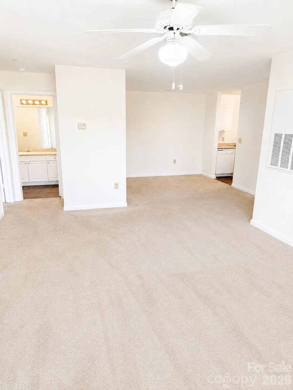 18 Hamiltons Bay Court #436 Clover, SC 29710