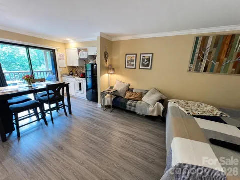 160 Whitney Boulevard #35
