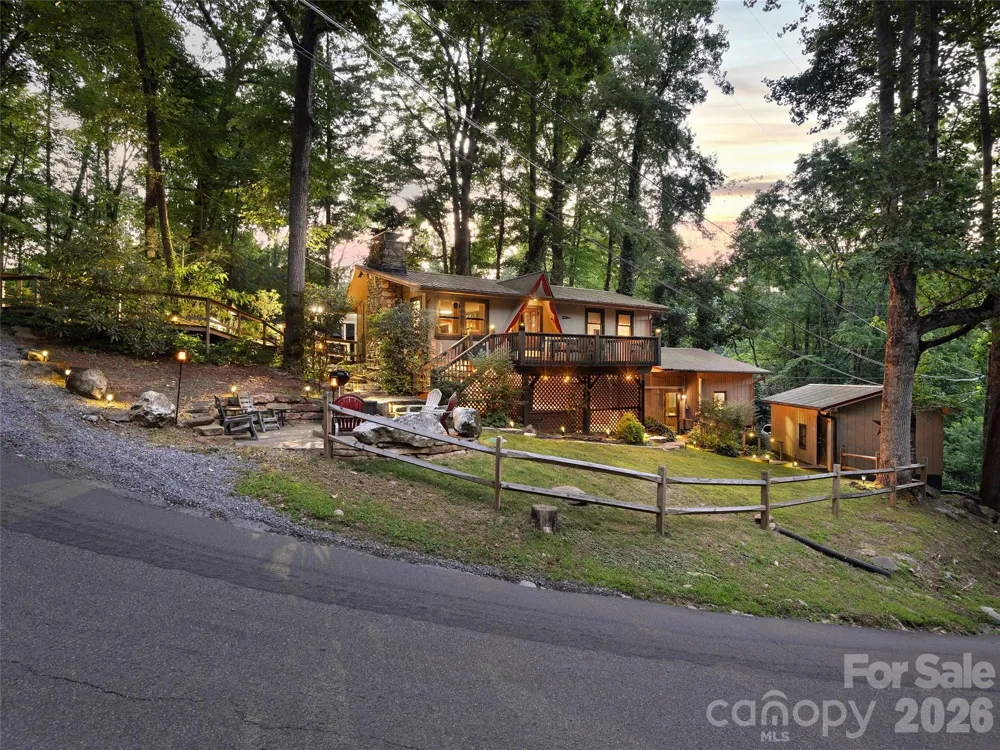 290 Dogwood Drive Maggie Valley, NC 28751
