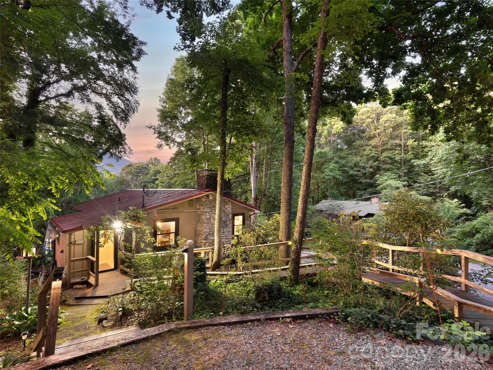 290 Dogwood Drive Maggie Valley, NC 28751