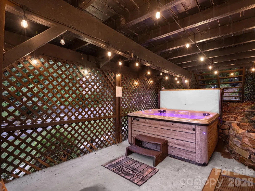 290 Dogwood Drive Maggie Valley, NC 28751