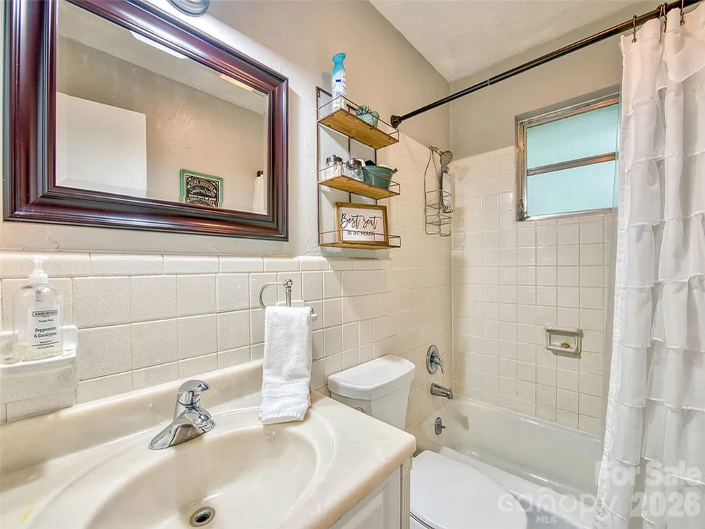 290 Dogwood Drive Maggie Valley, NC 28751