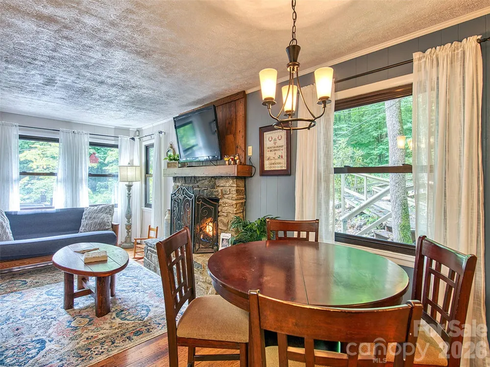 290 Dogwood Drive Maggie Valley, NC 28751