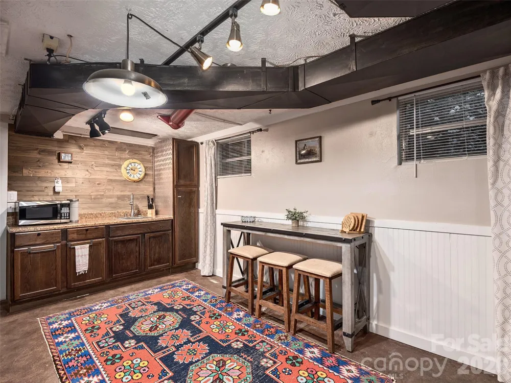 290 Dogwood Drive Maggie Valley, NC 28751