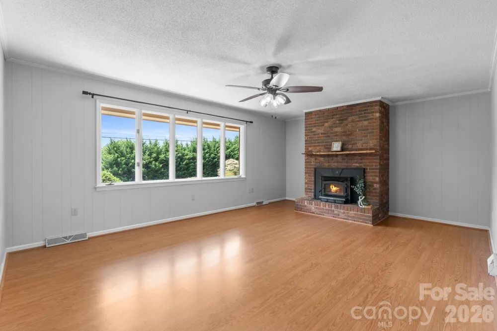 44 Green Drive Waynesville, NC 28785
