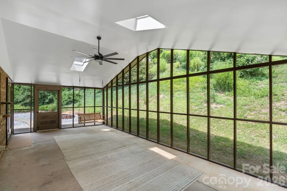 44 Green Drive Waynesville, NC 28785