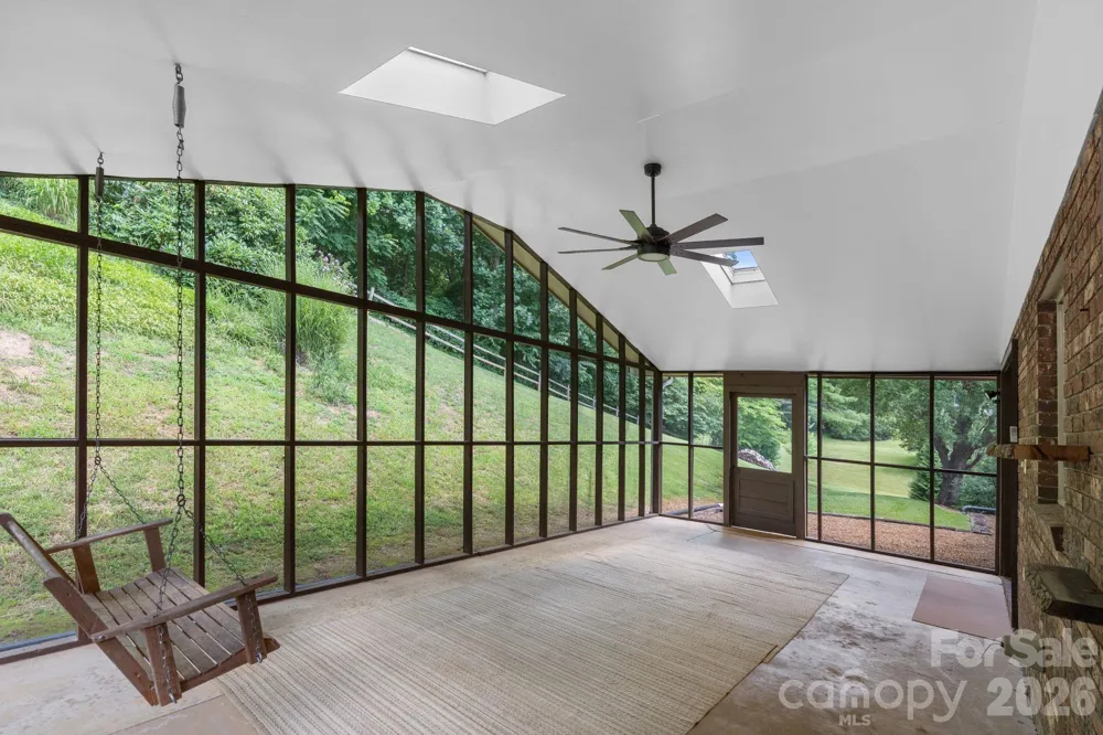 44 Green Drive Waynesville, NC 28785