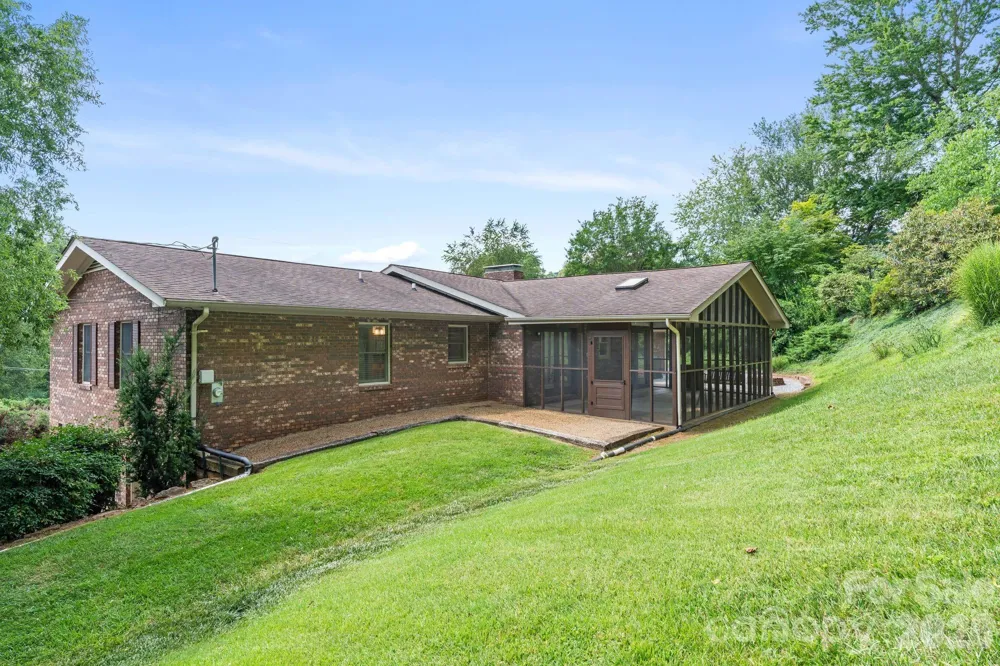 44 Green Drive Waynesville, NC 28785