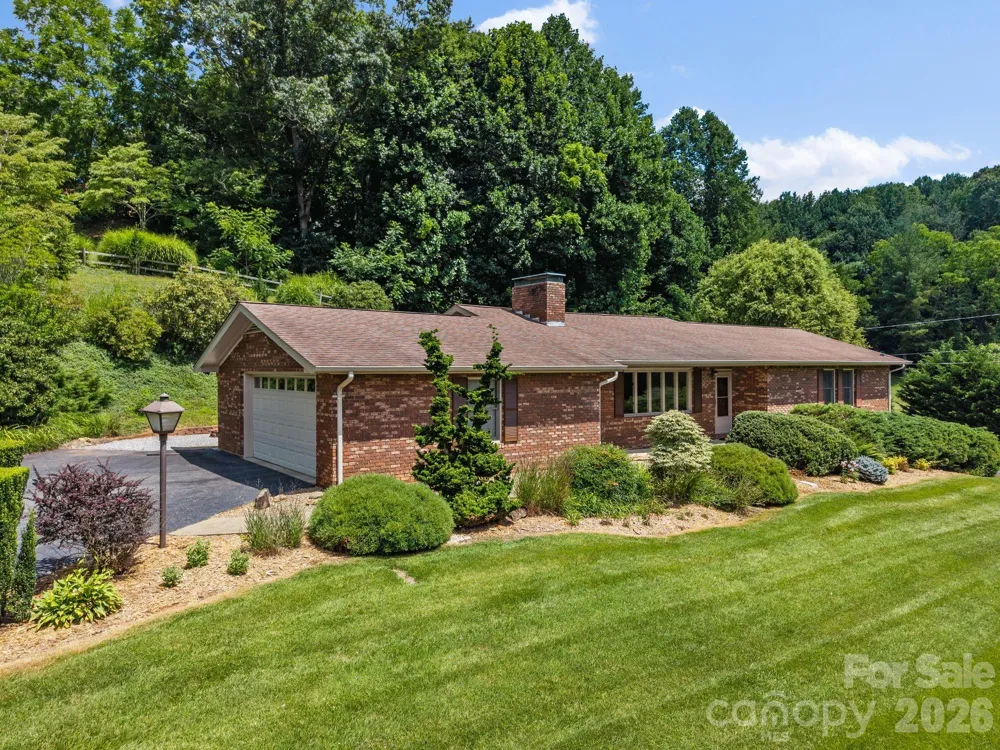 44 Green Drive Waynesville, NC 28785