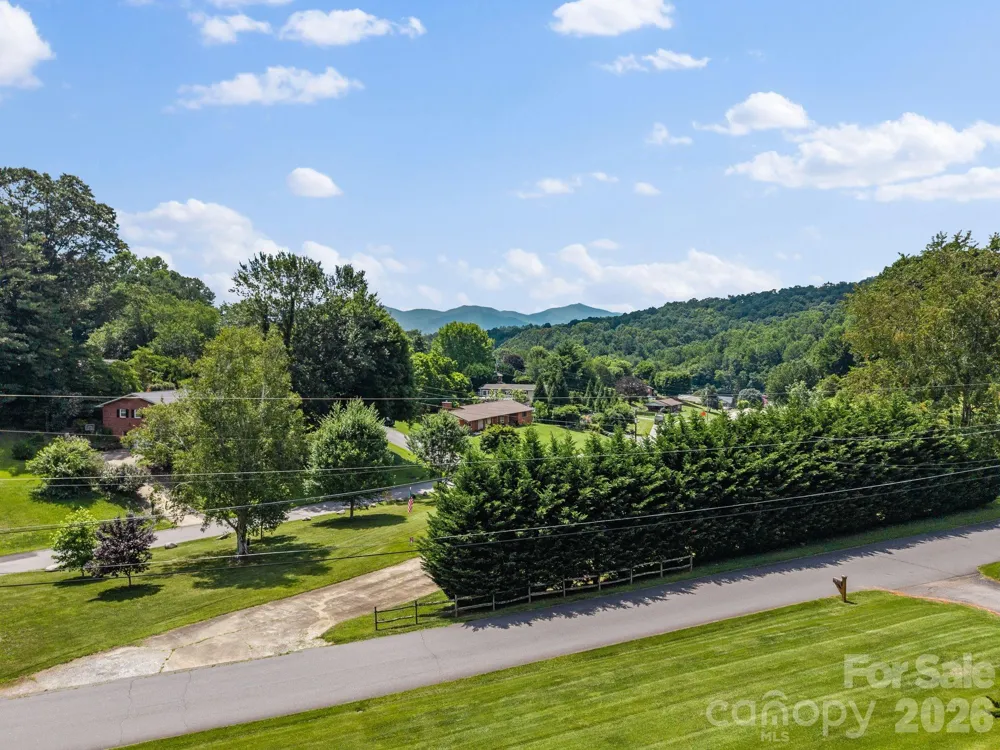 44 Green Drive Waynesville, NC 28785