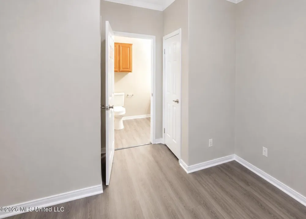 2109 Napoleon Street Ocean Springs, MS 39564