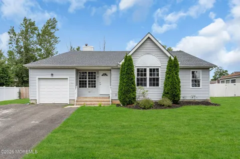 114 Oneida Lake Drive