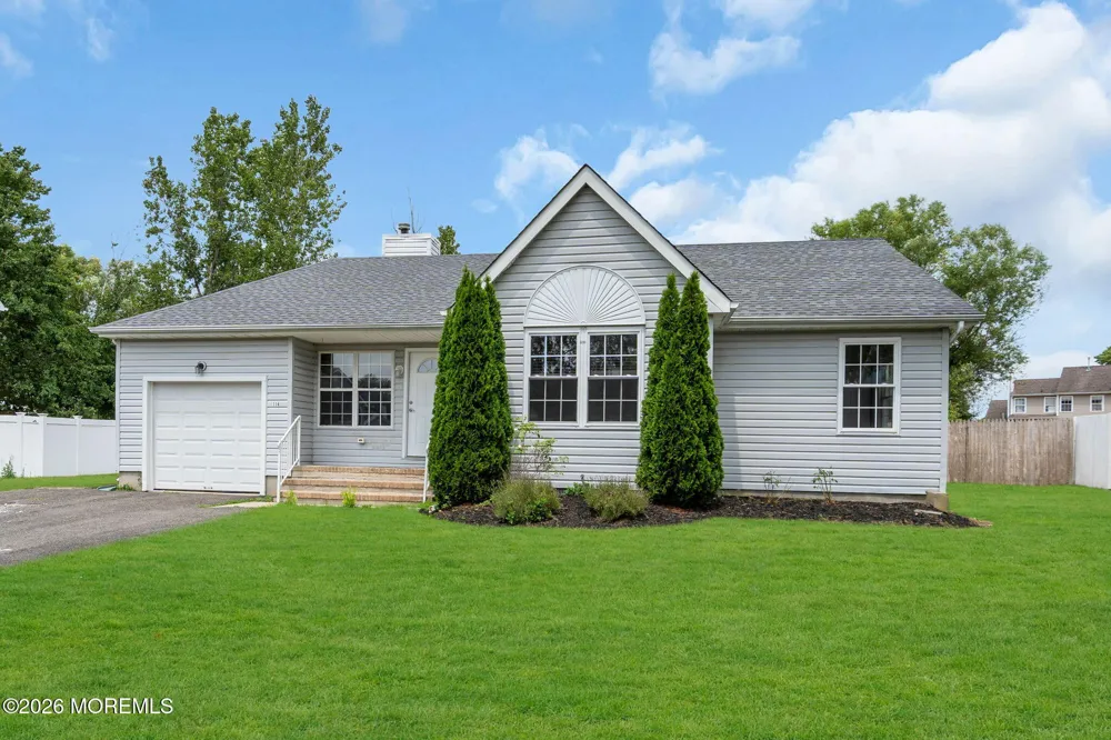 114 Oneida Lake Drive Little Egg Harbor, NJ 08087