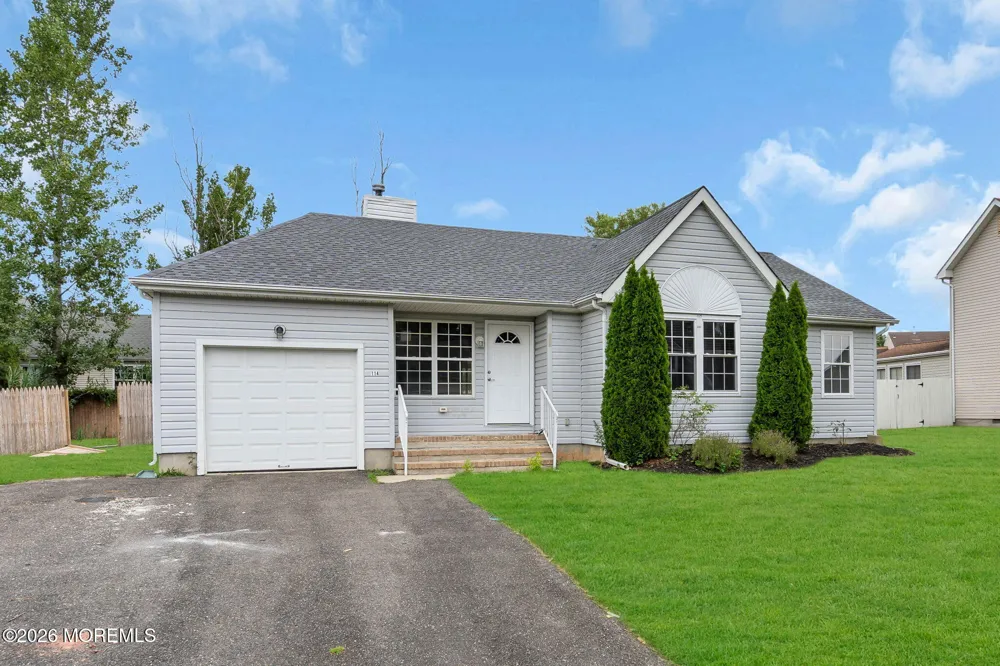 114 Oneida Lake Drive Little Egg Harbor, NJ 08087