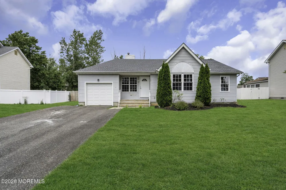 114 Oneida Lake Drive Little Egg Harbor, NJ 08087