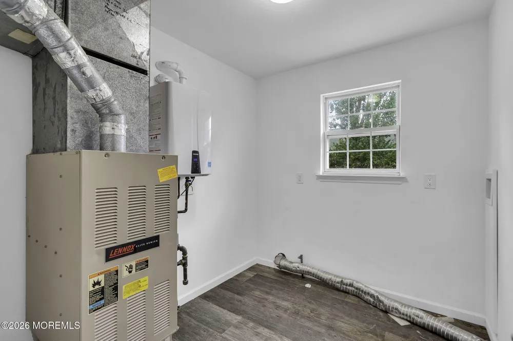 114 Oneida Lake Drive Little Egg Harbor, NJ 08087