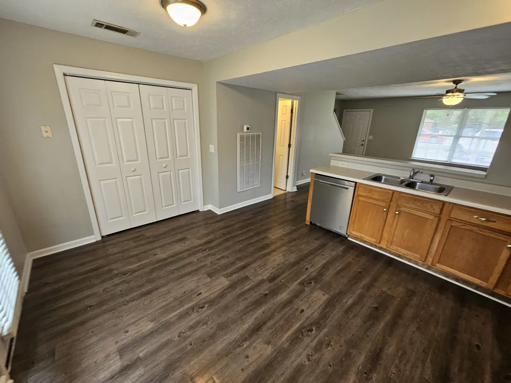 2015 Bradyville Pike Murfreesboro, TN 37130