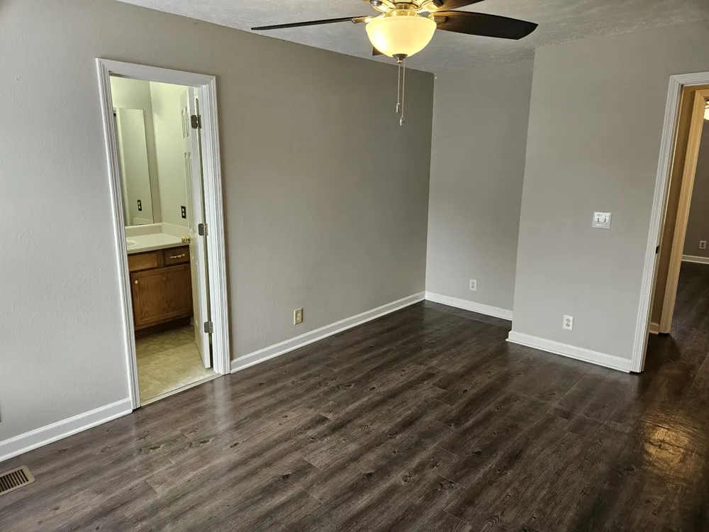 2015 Bradyville Pike Murfreesboro, TN 37130