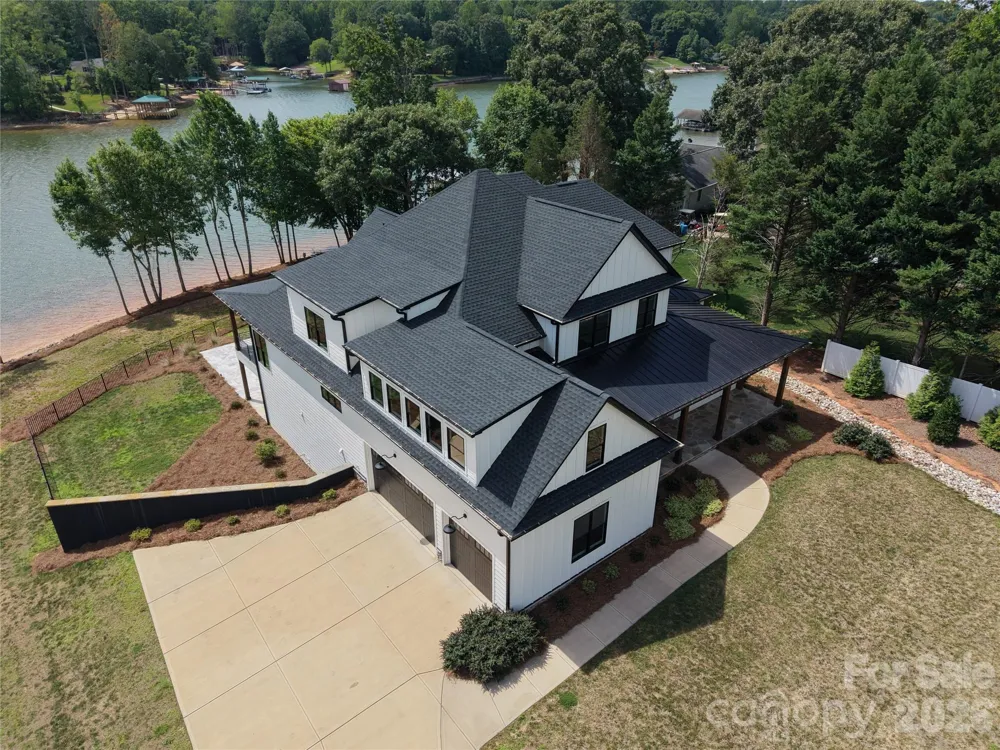 110 Zwilling Court Troutman, NC 28166