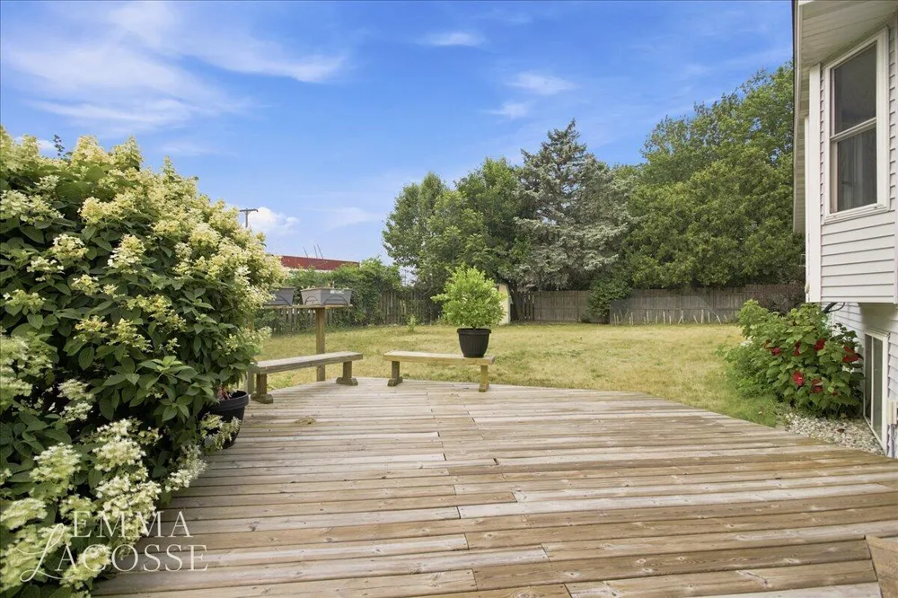 3560 Rush Creek Drive Hudsonville, MI 49426