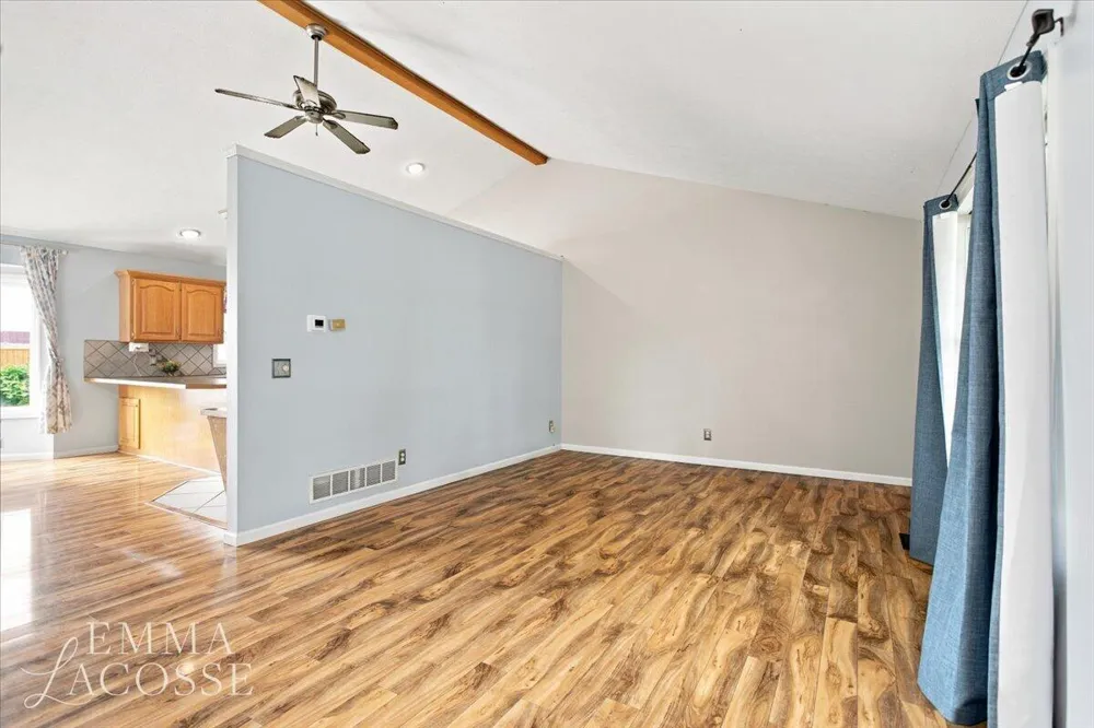 3560 Rush Creek Drive Hudsonville, MI 49426