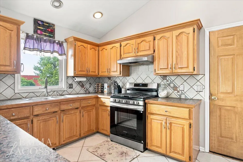 3560 Rush Creek Drive Hudsonville, MI 49426
