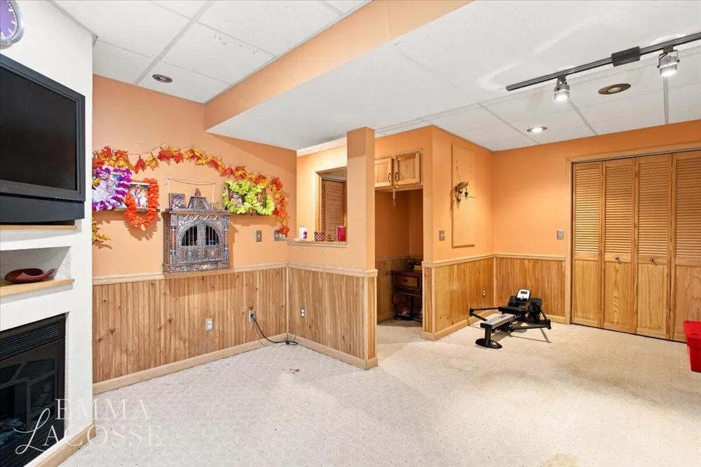 3560 Rush Creek Drive Hudsonville, MI 49426