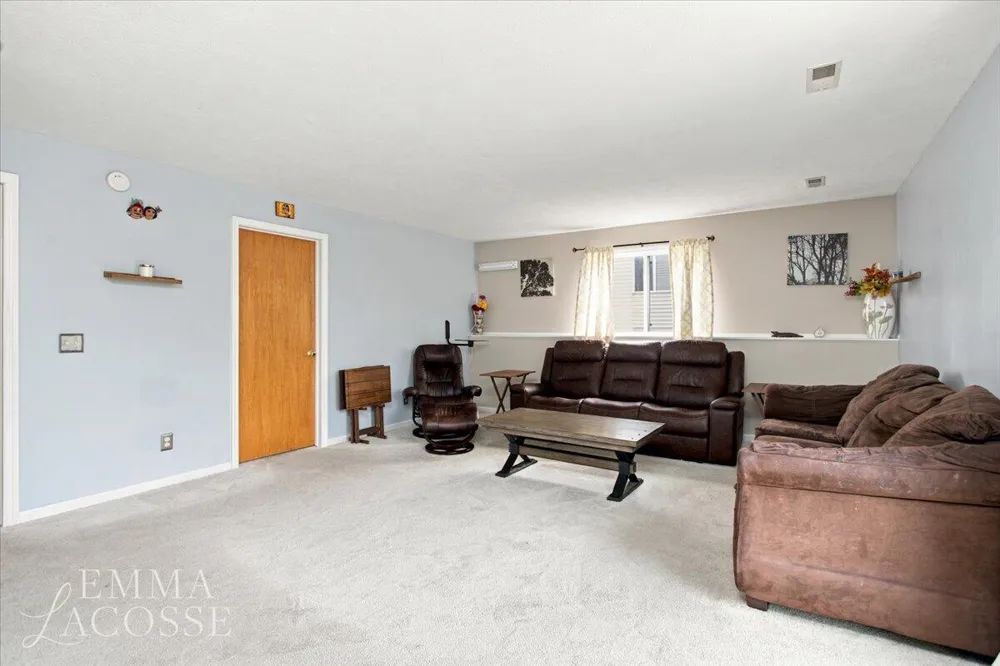 3560 Rush Creek Drive Hudsonville, MI 49426