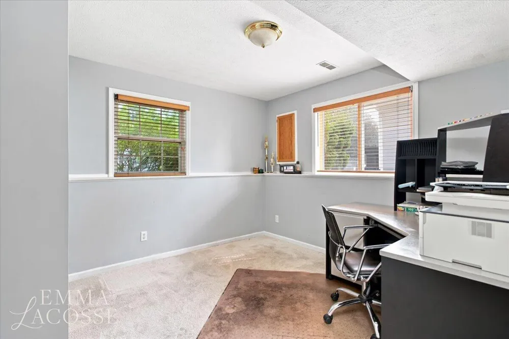 3560 Rush Creek Drive Hudsonville, MI 49426
