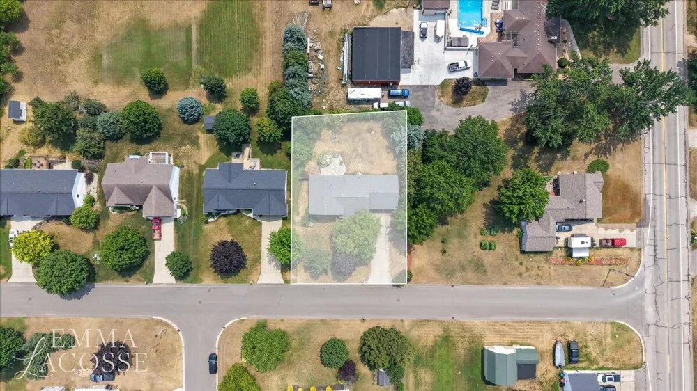 3560 Rush Creek Drive Hudsonville, MI 49426