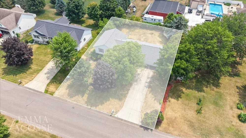 3560 Rush Creek Drive Hudsonville, MI 49426