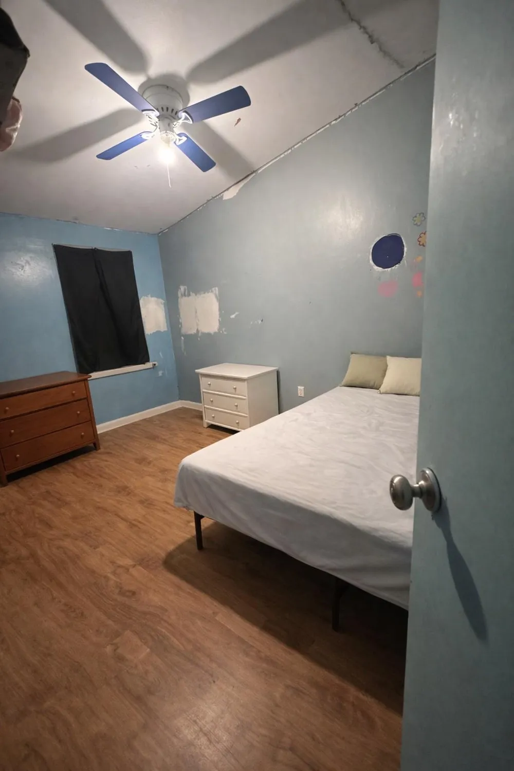 2431 LAWRENCE STREET Philadelphia, PA 19133