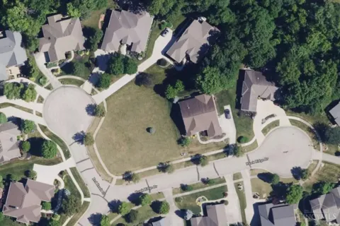 Red Hawk Court