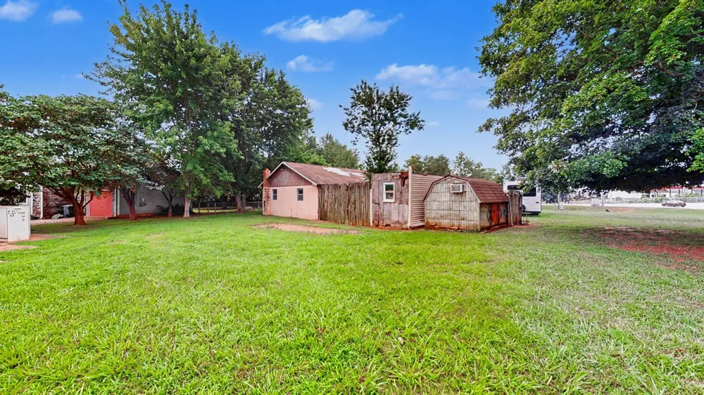 801 Tiny Town Rd Clarksville, TN 37042