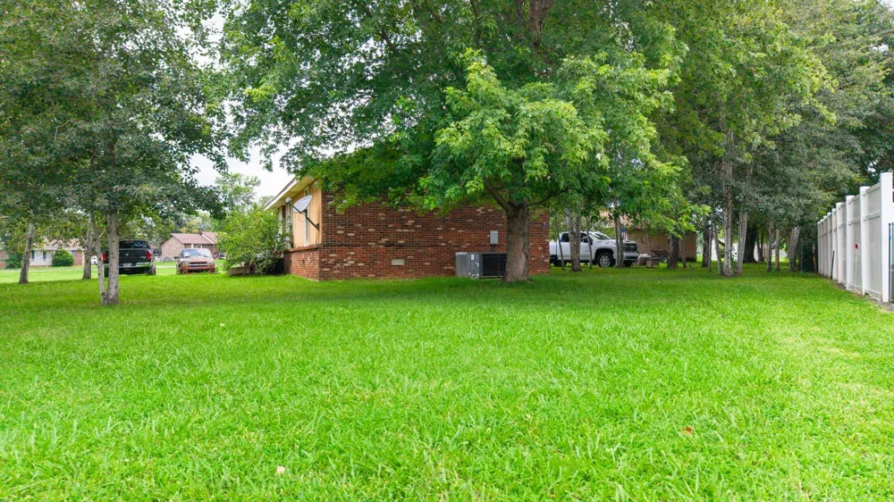 801 Tiny Town Rd Clarksville, TN 37042