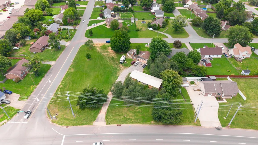 801 Tiny Town Rd Clarksville, TN 37042