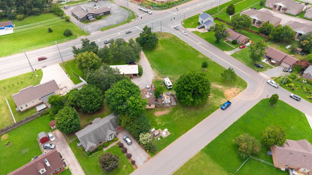 801 Tiny Town Rd Clarksville, TN 37042