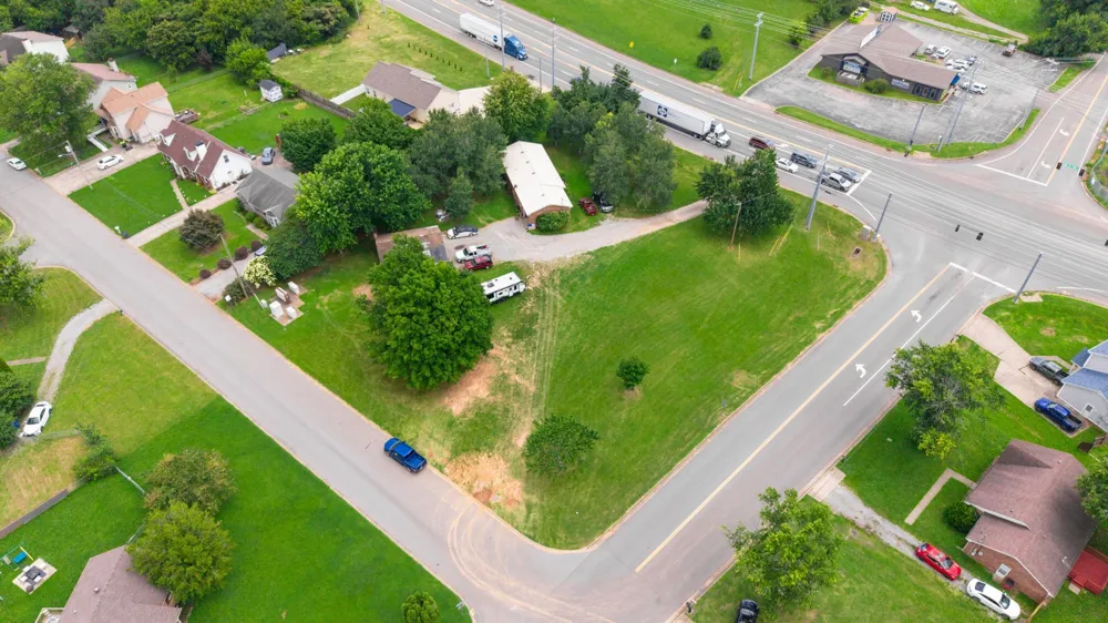 801 Tiny Town Rd Clarksville, TN 37042