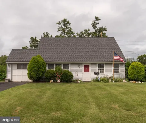 77 CARDINAL ROAD