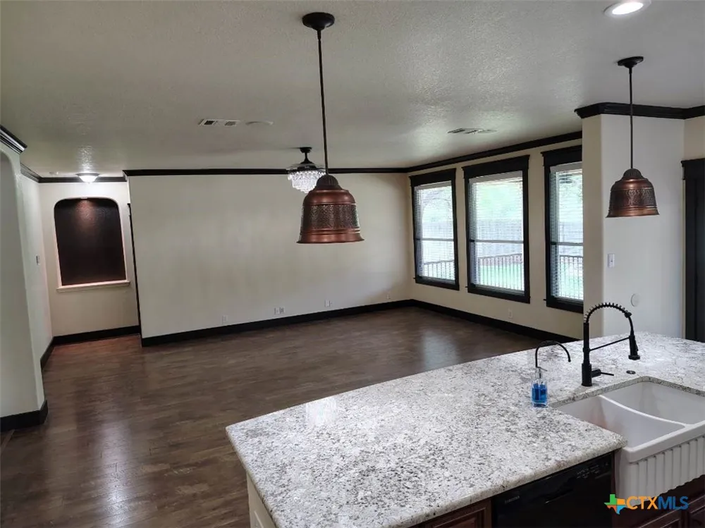 3299 Espada New Braunfels, TX 78132