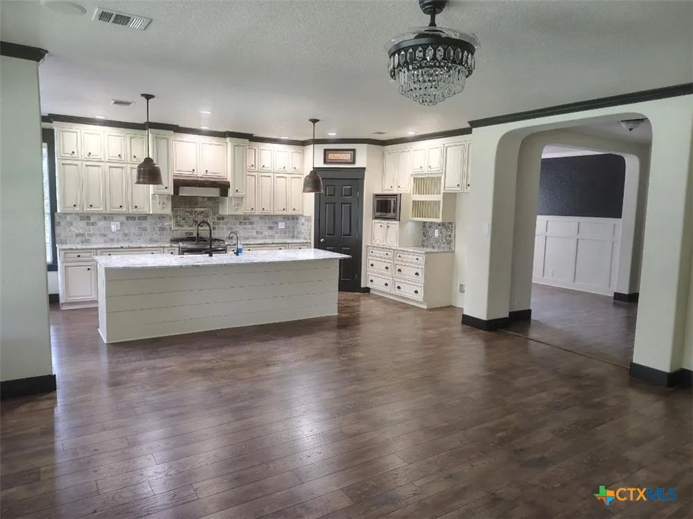 3299 Espada New Braunfels, TX 78132