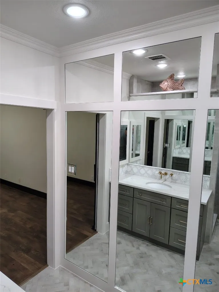 3299 Espada New Braunfels, TX 78132