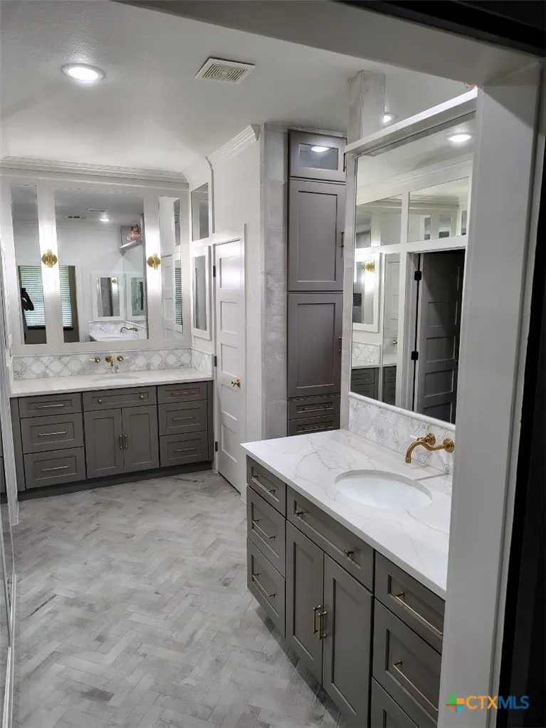 3299 Espada New Braunfels, TX 78132