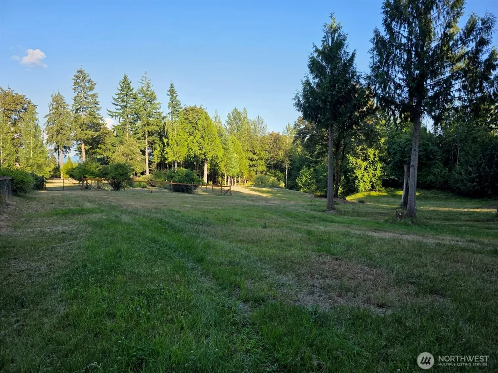 13324 242nd Avenue NE Woodinville, WA 98077