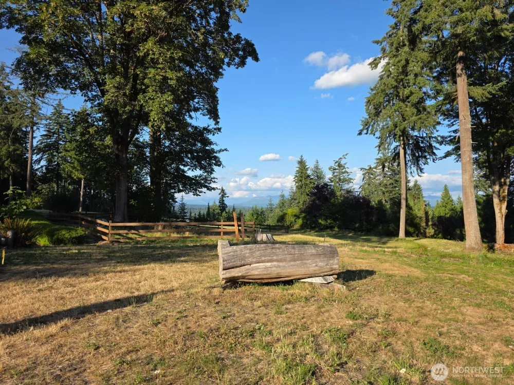 13324 242nd Avenue NE Woodinville, WA 98077