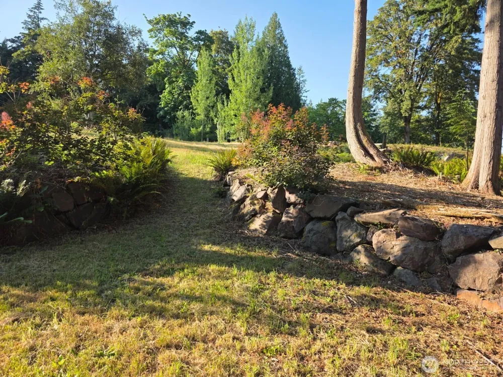 13324 242nd Avenue NE Woodinville, WA 98077