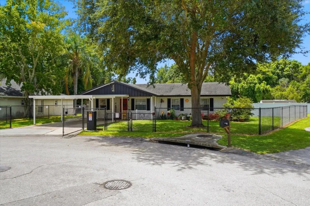 156 MANSEAU DRIVE Winter Haven, FL 33880