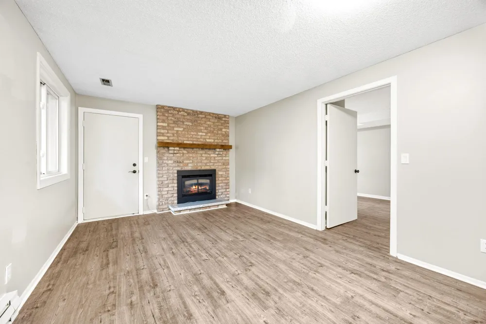 9712 Cimarron Circle Minnetonka, MN 55305