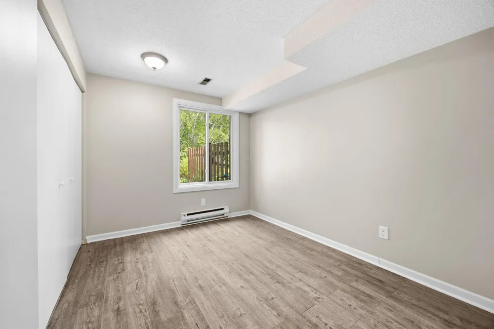 9712 Cimarron Circle Minnetonka, MN 55305