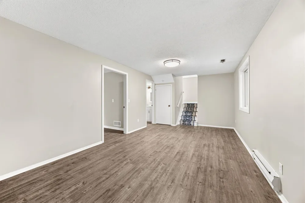 9712 Cimarron Circle Minnetonka, MN 55305